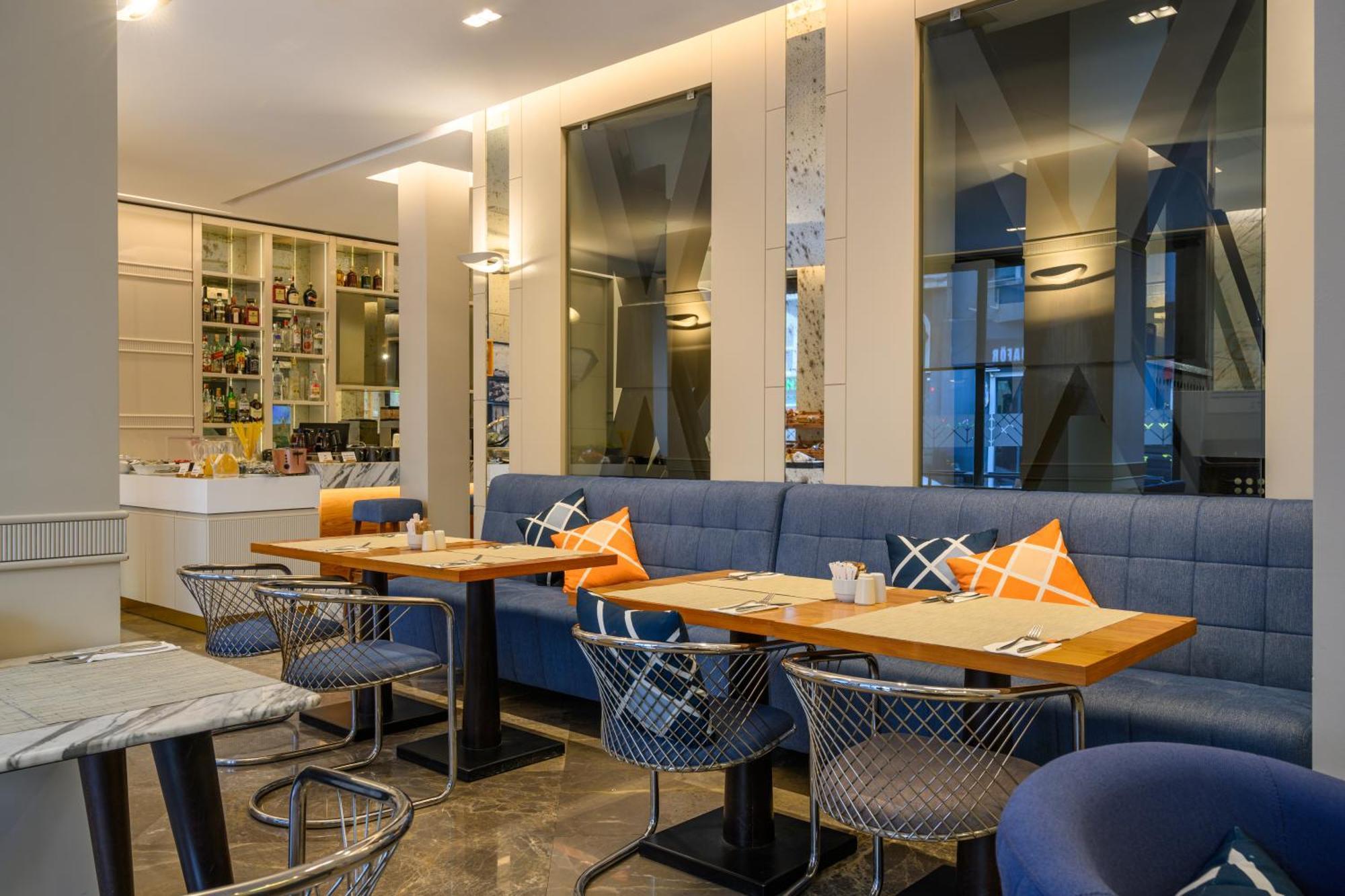 Four Points Flex By Sheraton Istanbul Taksim Square Extérieur photo