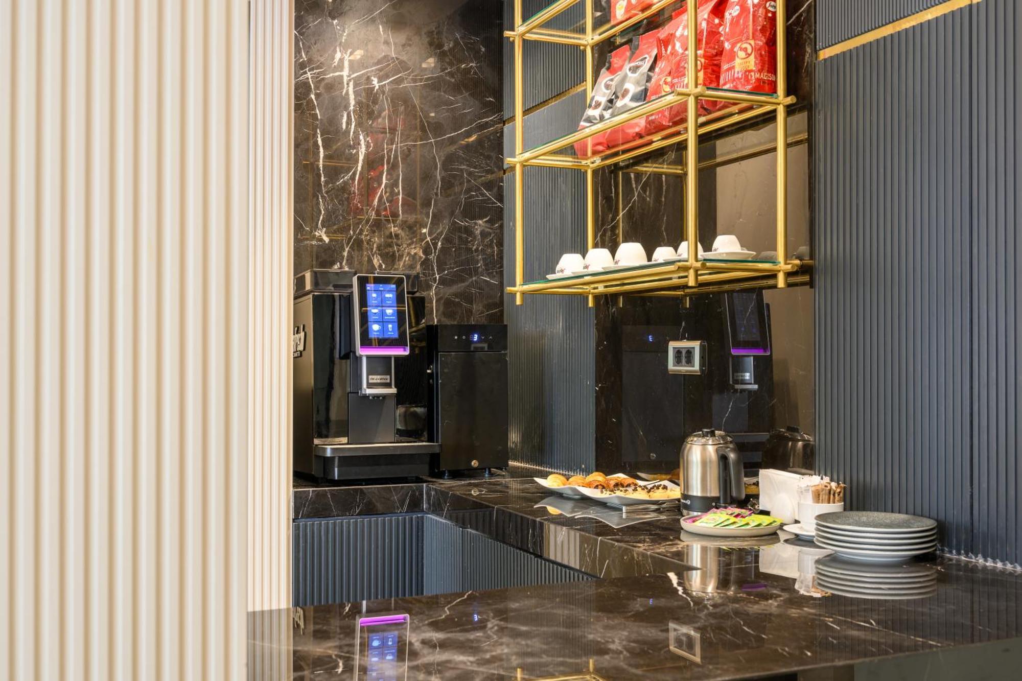 Four Points Flex By Sheraton Istanbul Taksim Square Extérieur photo