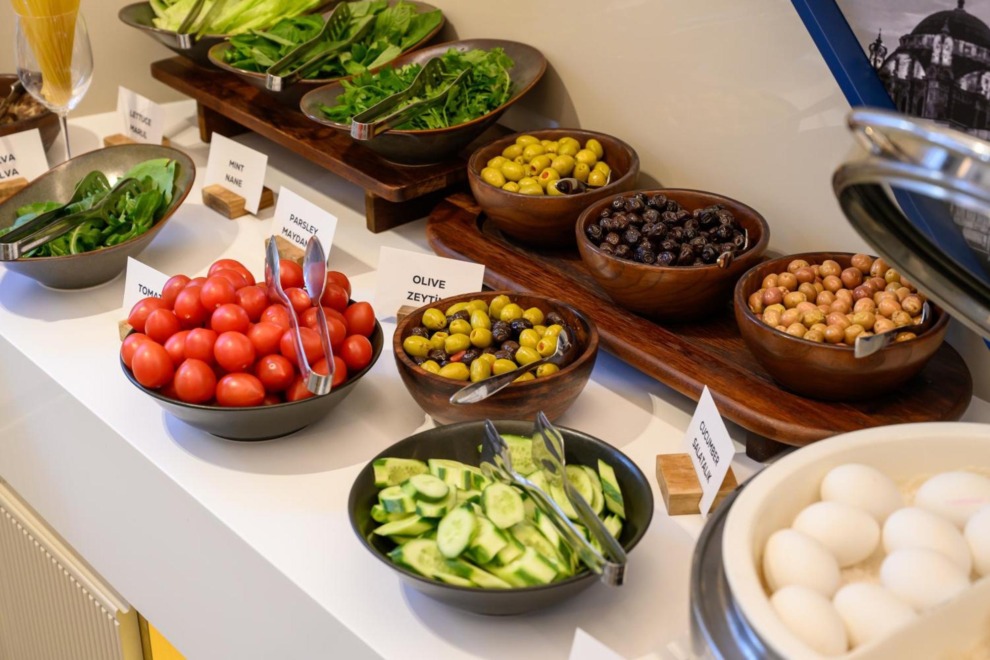 Four Points Flex By Sheraton Istanbul Taksim Square Extérieur photo