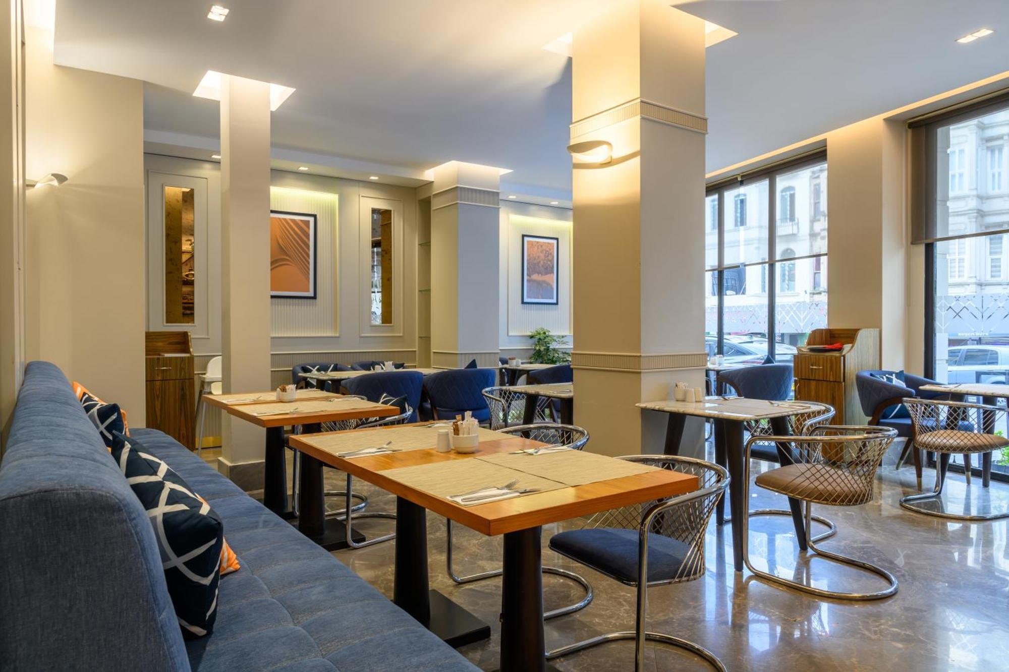 Four Points Flex By Sheraton Istanbul Taksim Square Extérieur photo