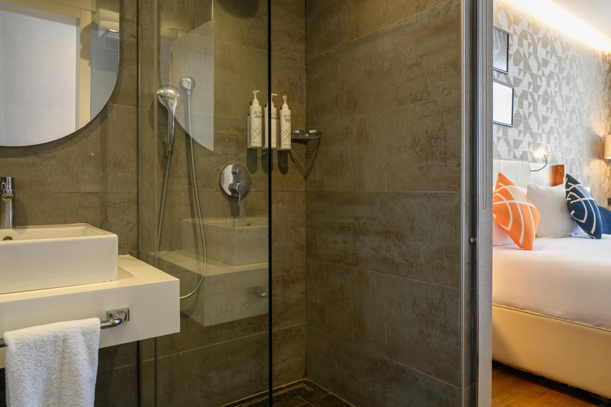 Four Points Flex By Sheraton Istanbul Taksim Square Extérieur photo