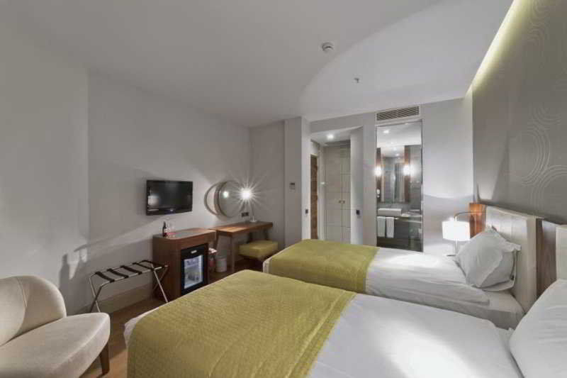 Four Points Flex By Sheraton Istanbul Taksim Square Extérieur photo